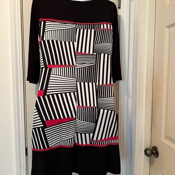 Shelby & Palmer 1X mod black, red, white stripe dress with side gather - Picture 3 of 8